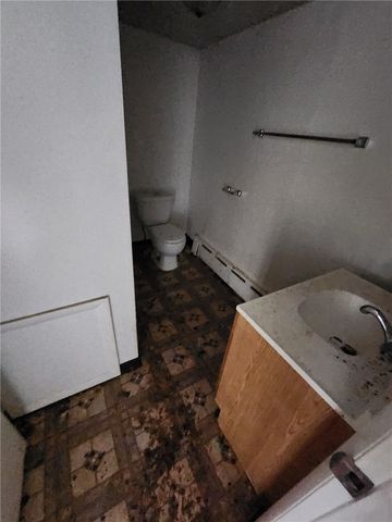 309 12th St, Windber, PA 15963