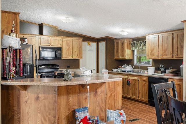 9383 Coker Road, Gentry, AR 72734