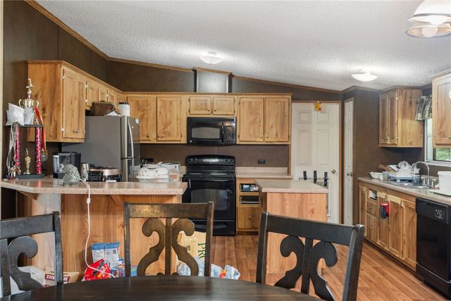 9383 Coker Road, Gentry, AR 72734