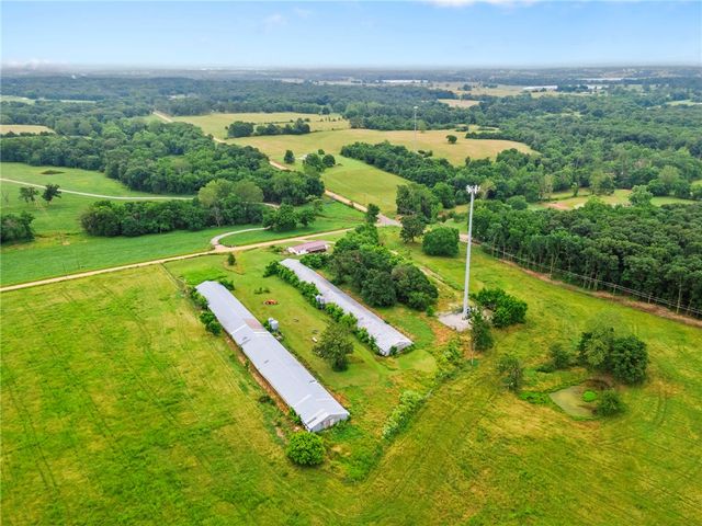 9383 Coker Road, Gentry, AR 72734