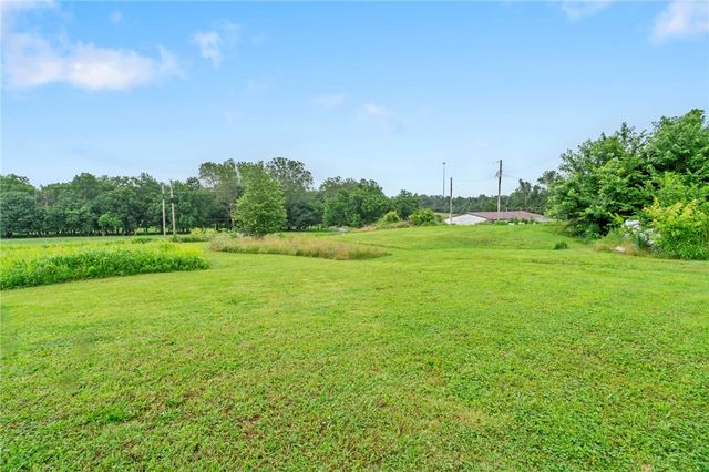 9383 Coker Road, Gentry, AR 72734