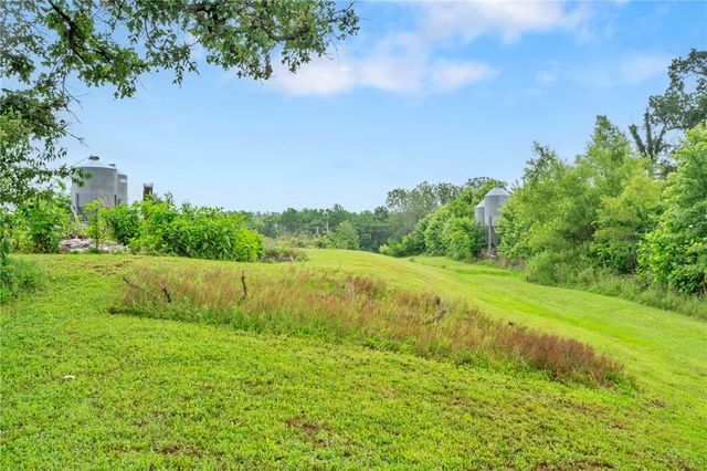 9383 Coker Road, Gentry, AR 72734