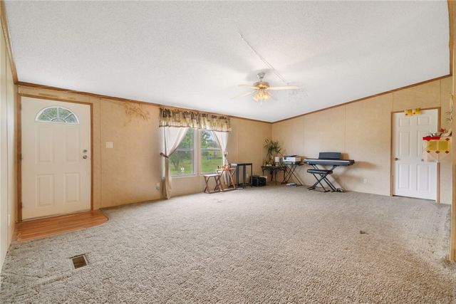 9383 Coker Road, Gentry, AR 72734