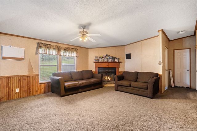 9383 Coker Road, Gentry, AR 72734