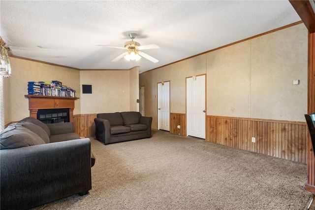 9383 Coker Road, Gentry, AR 72734