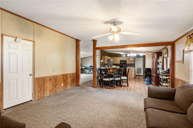 9383 Coker Road, Gentry, AR 72734