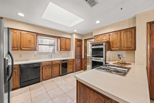 3420 Eisenhower Lane, Plano, TX 75023