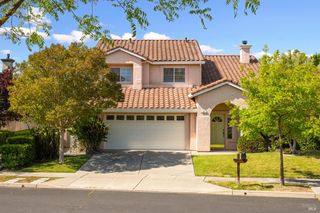 2 Chesapeake Ct, Napa, CA 94559