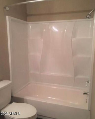 6118 W MORTEN Avenue 6124, Glendale, AZ 85301