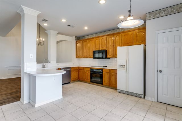 511 Poplar Lane, Irving, TX 75063