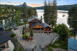 14318 N Waters Edge Ct, Hayden, ID 83835