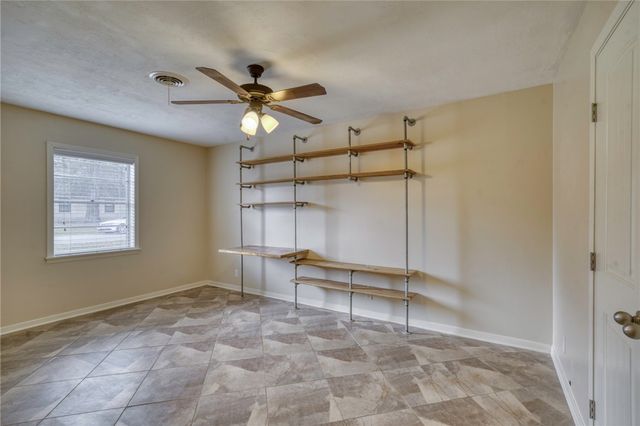 102 West Marietta Street, Madisonville, TX 77864
