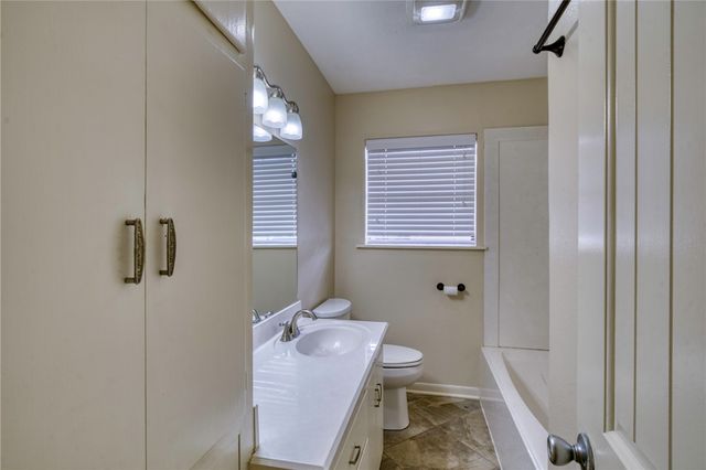 102 West Marietta Street, Madisonville, TX 77864