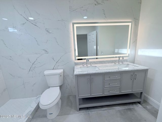 2160 ROTHBURY Drive, Jacksonville, FL 32221