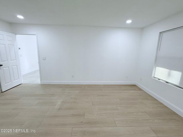 2160 ROTHBURY Drive, Jacksonville, FL 32221