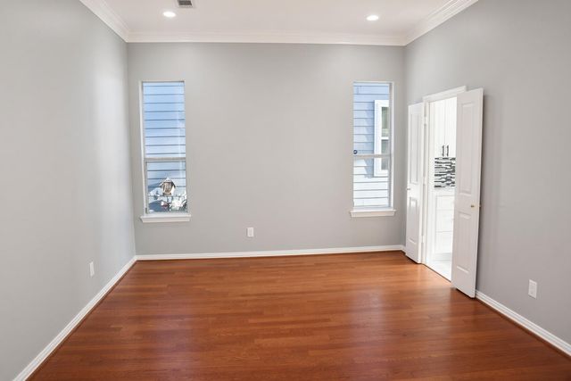 114 Oyster Creek Drive, Sugar Land, TX 77478