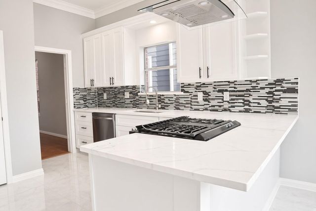 114 Oyster Creek Drive, Sugar Land, TX 77478