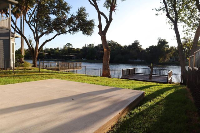 114 Oyster Creek Drive, Sugar Land, TX 77478