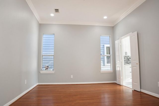 114 Oyster Creek Drive, Sugar Land, TX 77478