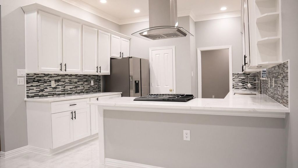 114 Oyster Creek Drive, Sugar Land, TX 77478