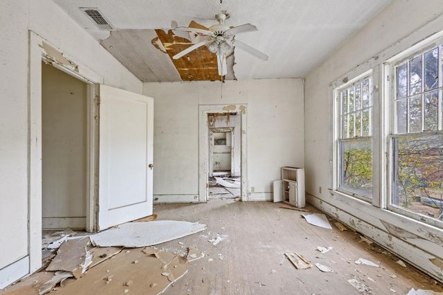 646 & 718 S Main Street, Paris, TX 75460