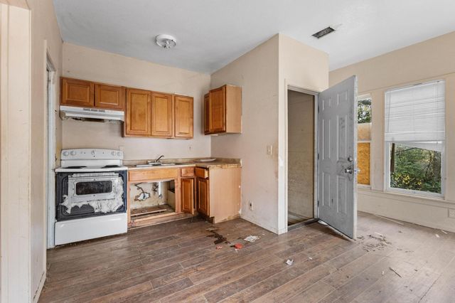 646 & 718 S Main Street, Paris, TX 75460