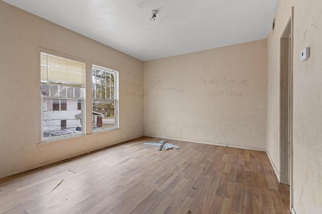 646 & 718 S Main Street, Paris, TX 75460