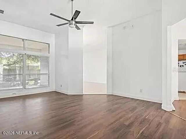 2429 CEDAR TRACE Drive W 1, Jacksonville, FL 32246