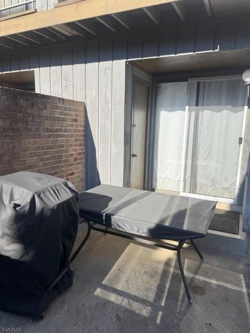 267 Gemini Dr 1B, Hillsborough Twp., NJ 08844