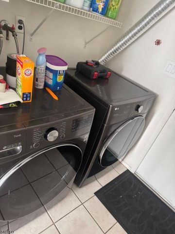 267 Gemini Dr 1B, Hillsborough Twp., NJ 08844