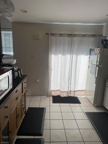 267 Gemini Dr 1B, Hillsborough Twp., NJ 08844