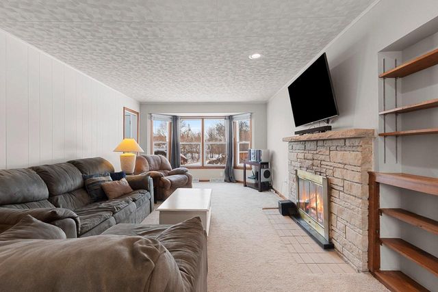 6783 BUNKER HILL ROAD, Greenleaf, WI 54126