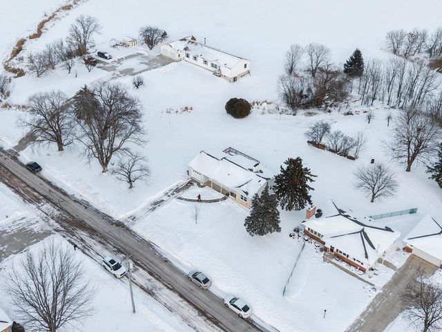 6783 BUNKER HILL ROAD, Greenleaf, WI 54126