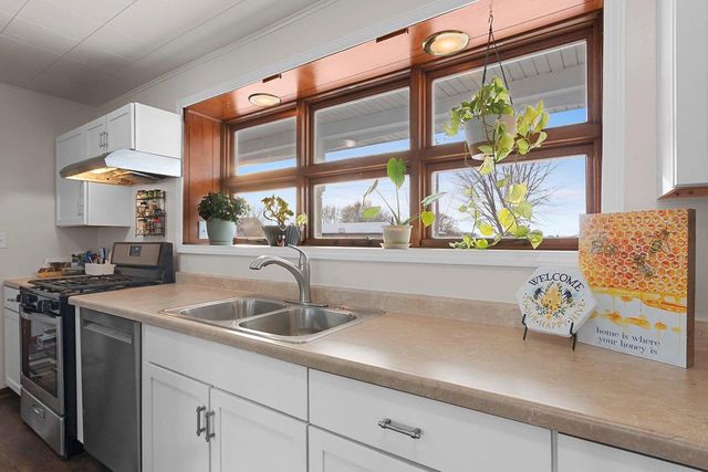 6783 BUNKER HILL ROAD, Greenleaf, WI 54126