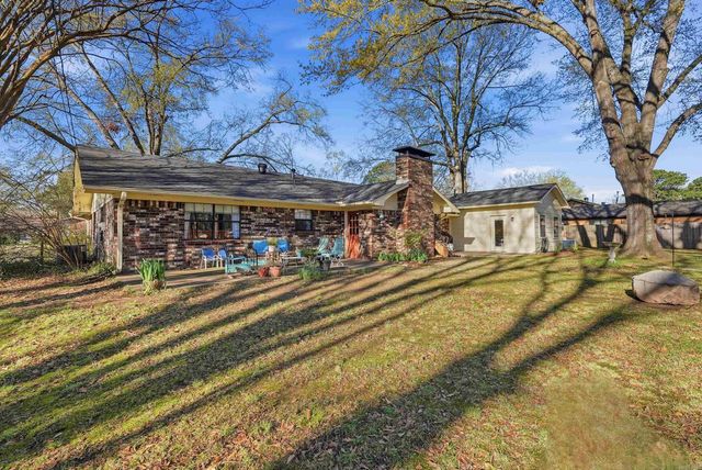 2 Pin Oak Drive, Conway, AR 72034