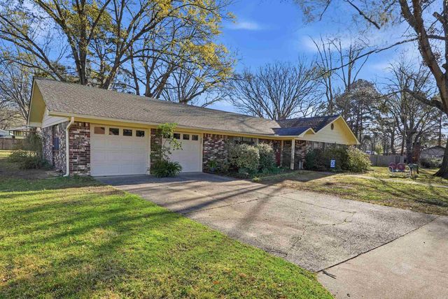 2 Pin Oak Drive, Conway, AR 72034