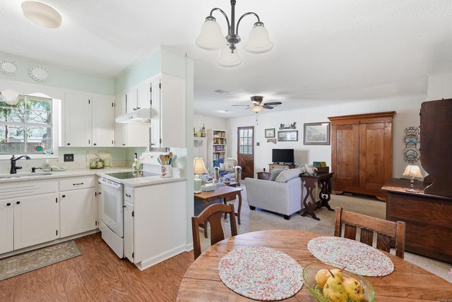 2 Pin Oak Drive, Conway, AR 72034