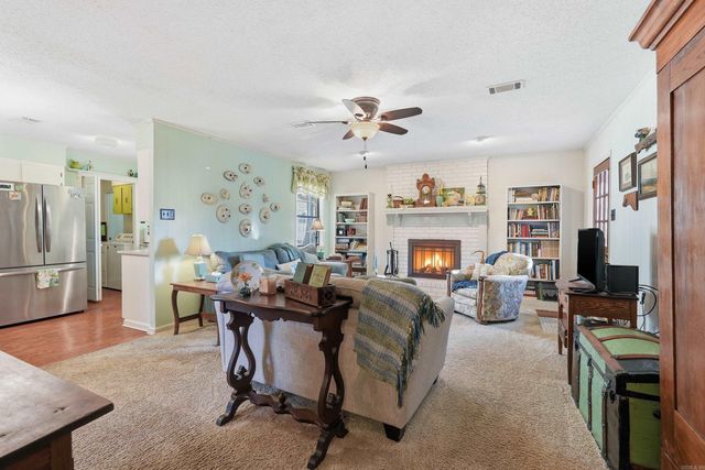 2 Pin Oak Drive, Conway, AR 72034