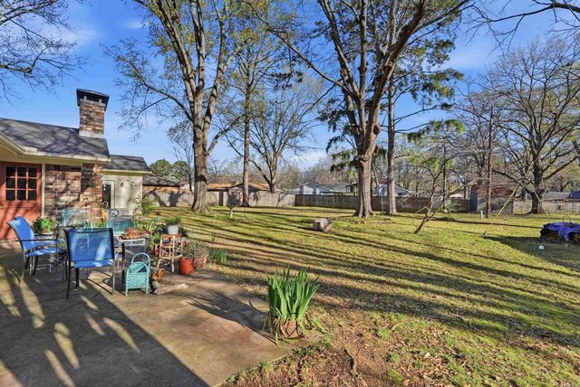 2 Pin Oak Drive, Conway, AR 72034