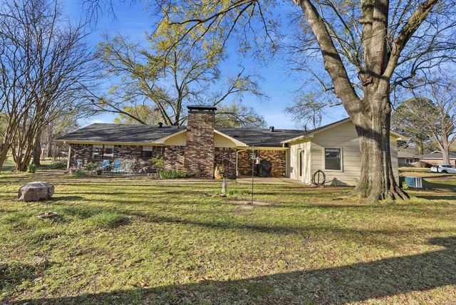 2 Pin Oak Drive, Conway, AR 72034