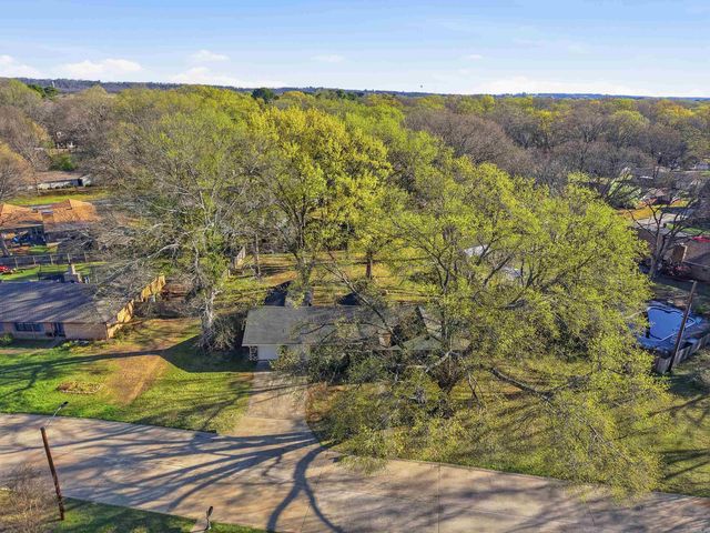 2 Pin Oak Drive, Conway, AR 72034