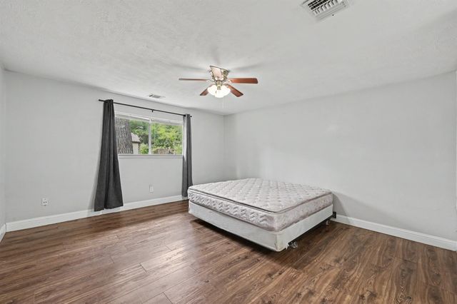 3203 Dawnwood Drive, Spring, TX 77380