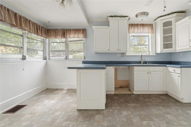 1543 8TH AVENUE W, Bradenton, FL 34205