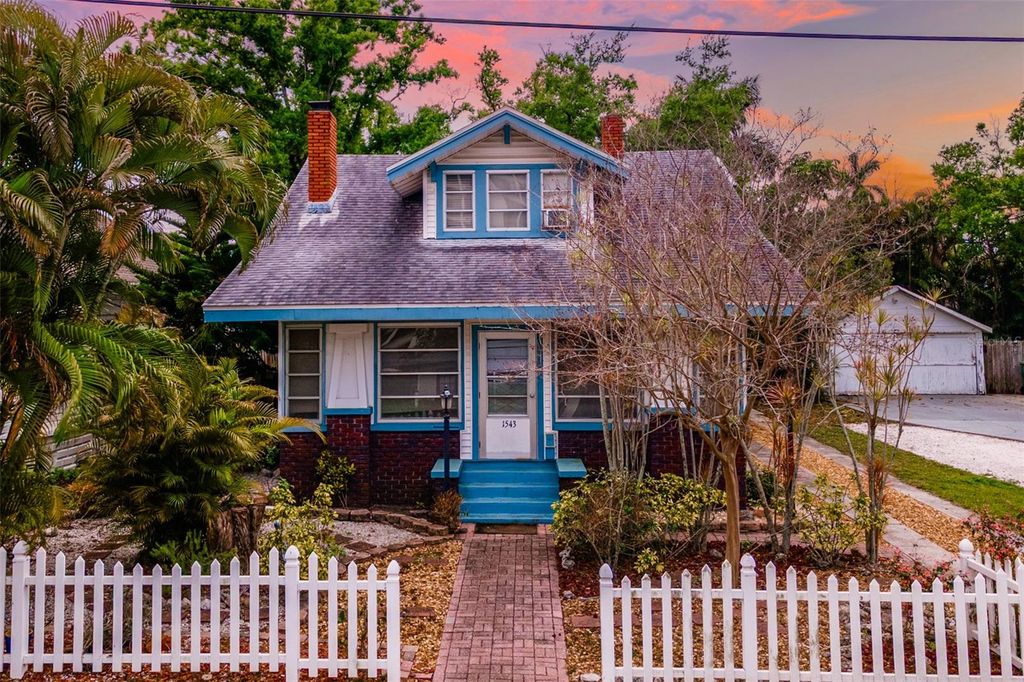 1543 8TH AVENUE W, Bradenton, FL 34205