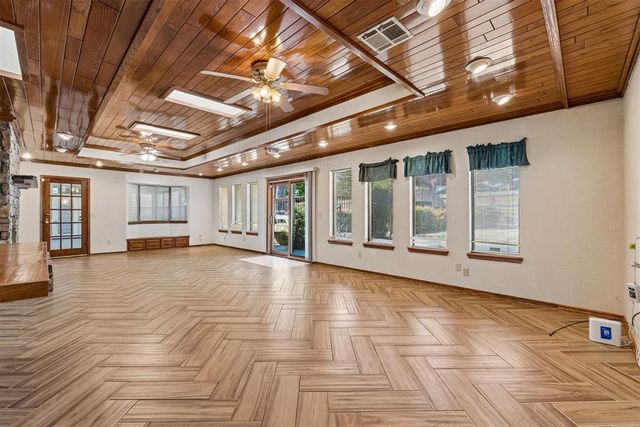 1909 N Graham Avenue, Oklahoma City, OK 73127
