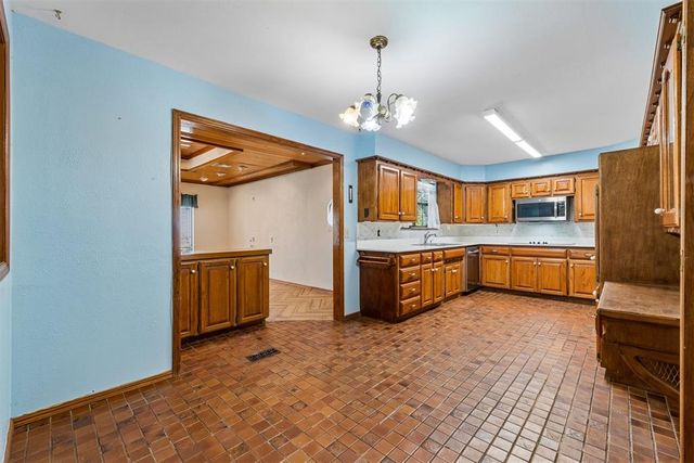 1909 N Graham Avenue, Oklahoma City, OK 73127