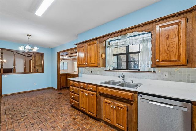 1909 N Graham Avenue, Oklahoma City, OK 73127