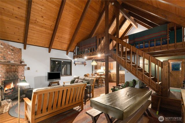 490 Pine Loch Sun Drive, Ronald, WA 98940