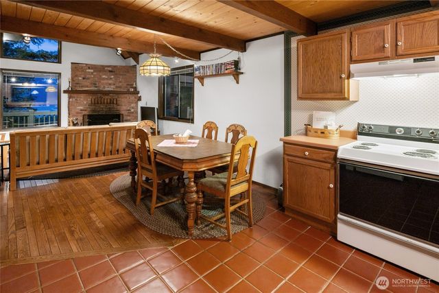 490 Pine Loch Sun Drive, Ronald, WA 98940