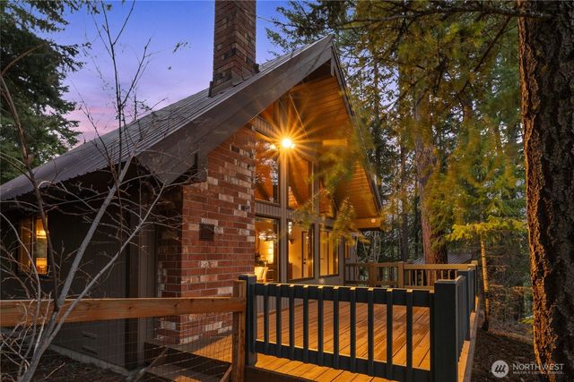 490 Pine Loch Sun Drive, Ronald, WA 98940